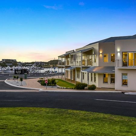 Aloha Waterfront Properties Роуб Екстериор снимка