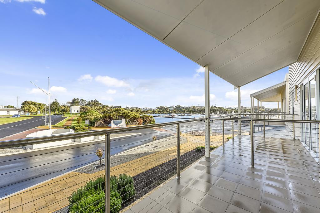 Aloha Waterfront Properties Роуб Екстериор снимка