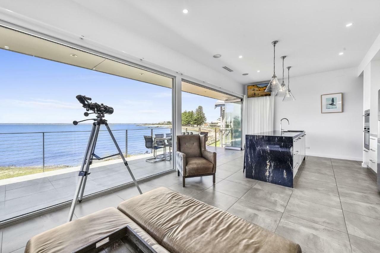 Aloha Waterfront Properties Роуб Екстериор снимка
